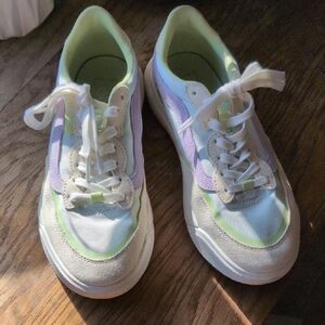 Vans Ultrarange Size 10.5 US Women's/9 Men's